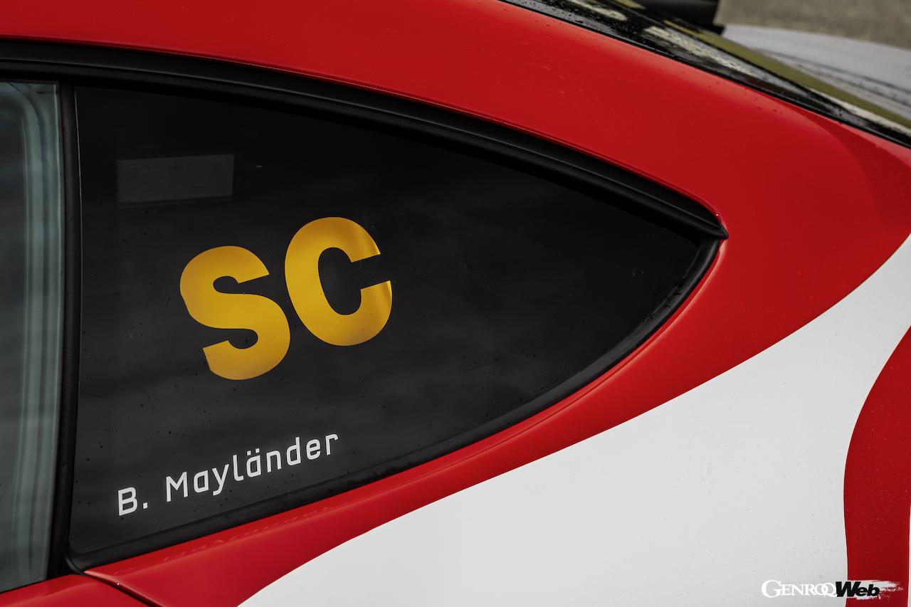 メルセデスAMGが2022年シーズンのF1に供給する、AMG GT ブラックシリーズベースのセーフティカー。リヤサイドウインドウ