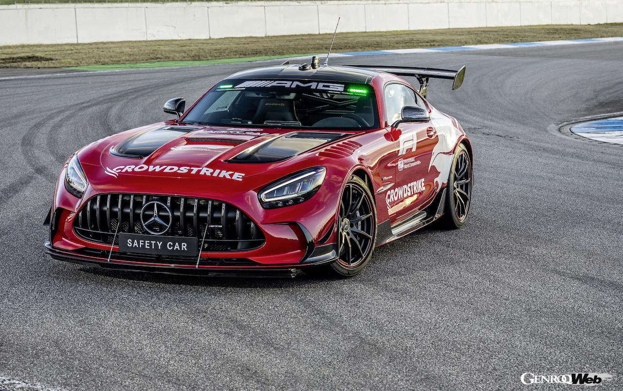 メルセデスAMGが2022年シーズンのF1に供給する、AMG GT ブラックシリーズベースのセーフティカー。フロントビュー