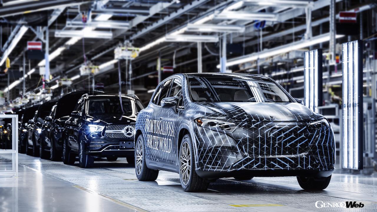 メルセデス・ベンツの米アラバマ州タスカルーサ工場。生産ライン