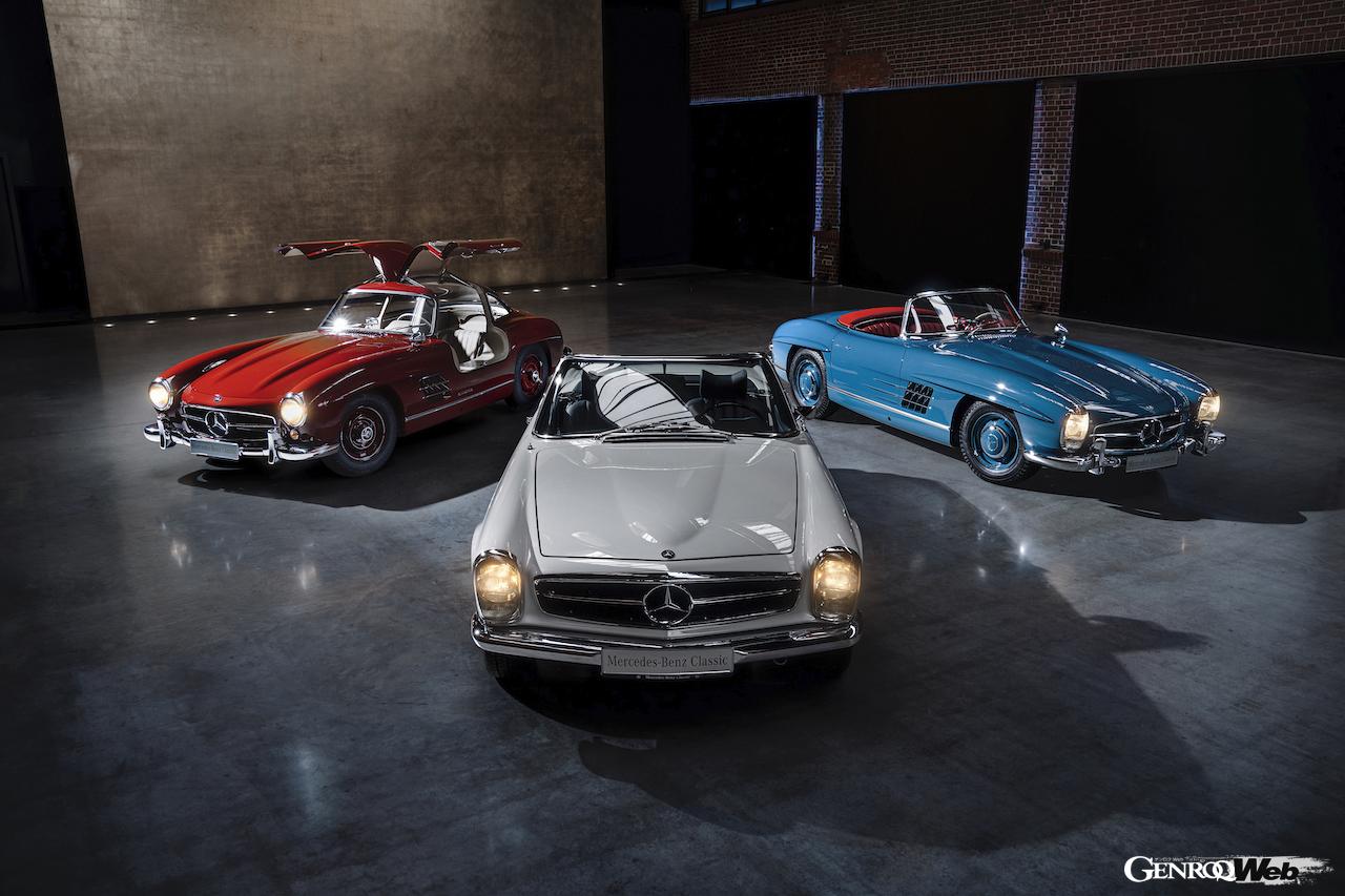 メルセデス・ベンツSLの過去モデル。写真左から1957年の300SLクーペ（W198）、1970年の280SL“パゴダ”（W113）、1960年の300SLロードスター（W198）