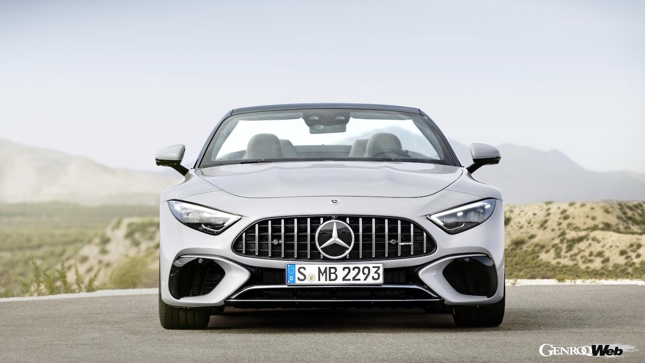 最新のメルセデスAMG SL 55 4マティックプラス。正面ビュー