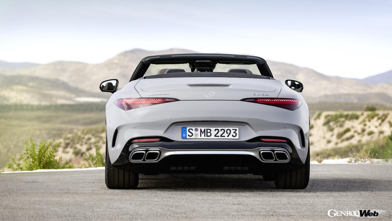 最新のメルセデスAMG SL 55 4マティックプラス。リヤビュー