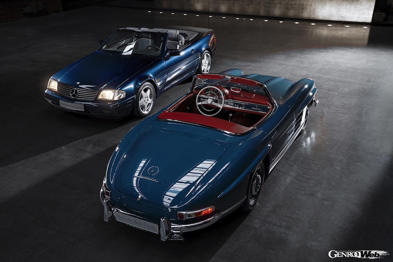 メルセデス・ベンツSLの過去モデル写真右が1960年の300SLロードスター（W198）、1995年のSL600（R129）