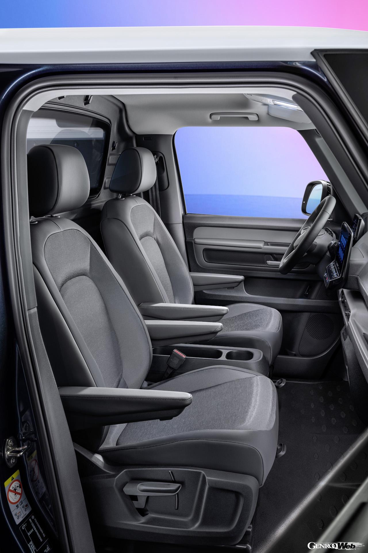 フォルクスワーゲンの新型EV、ID. Buzzカーゴのフロントシート