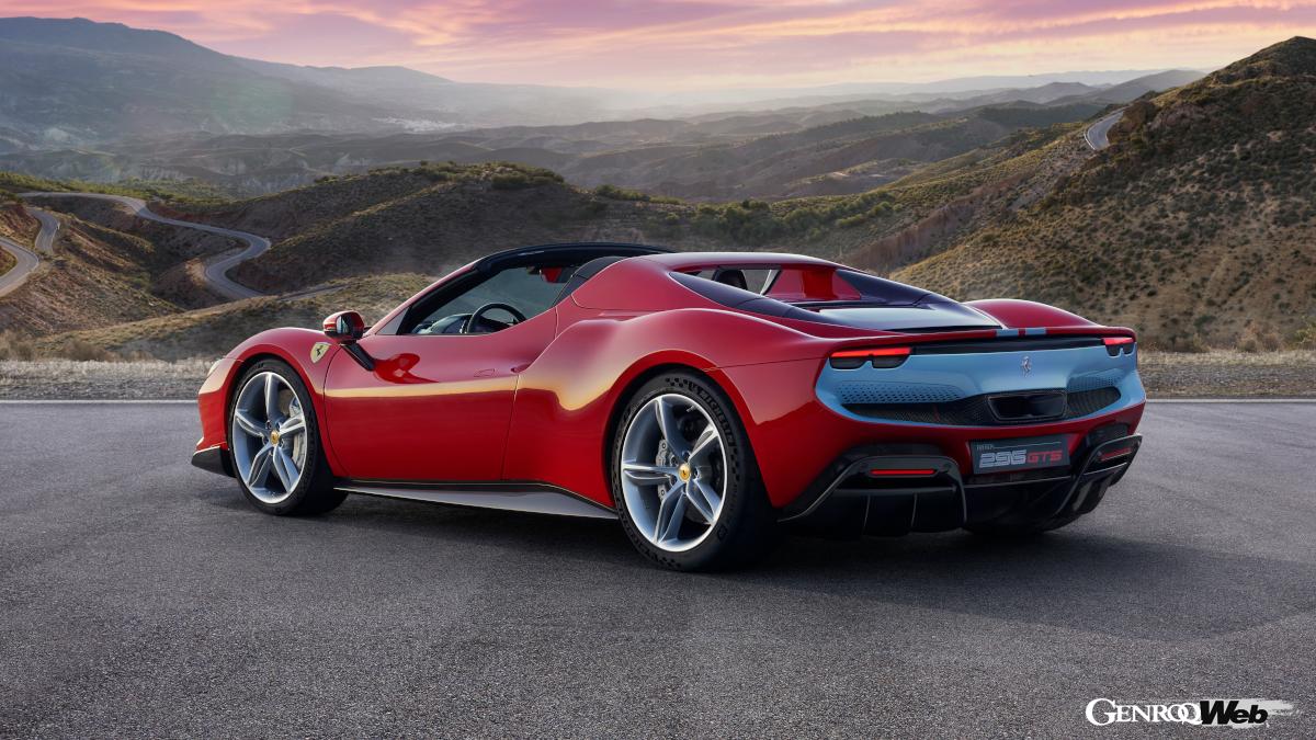 フェラーリ 296 GTS アセットフィオラーノパッケージのリヤスタイル、オープン時