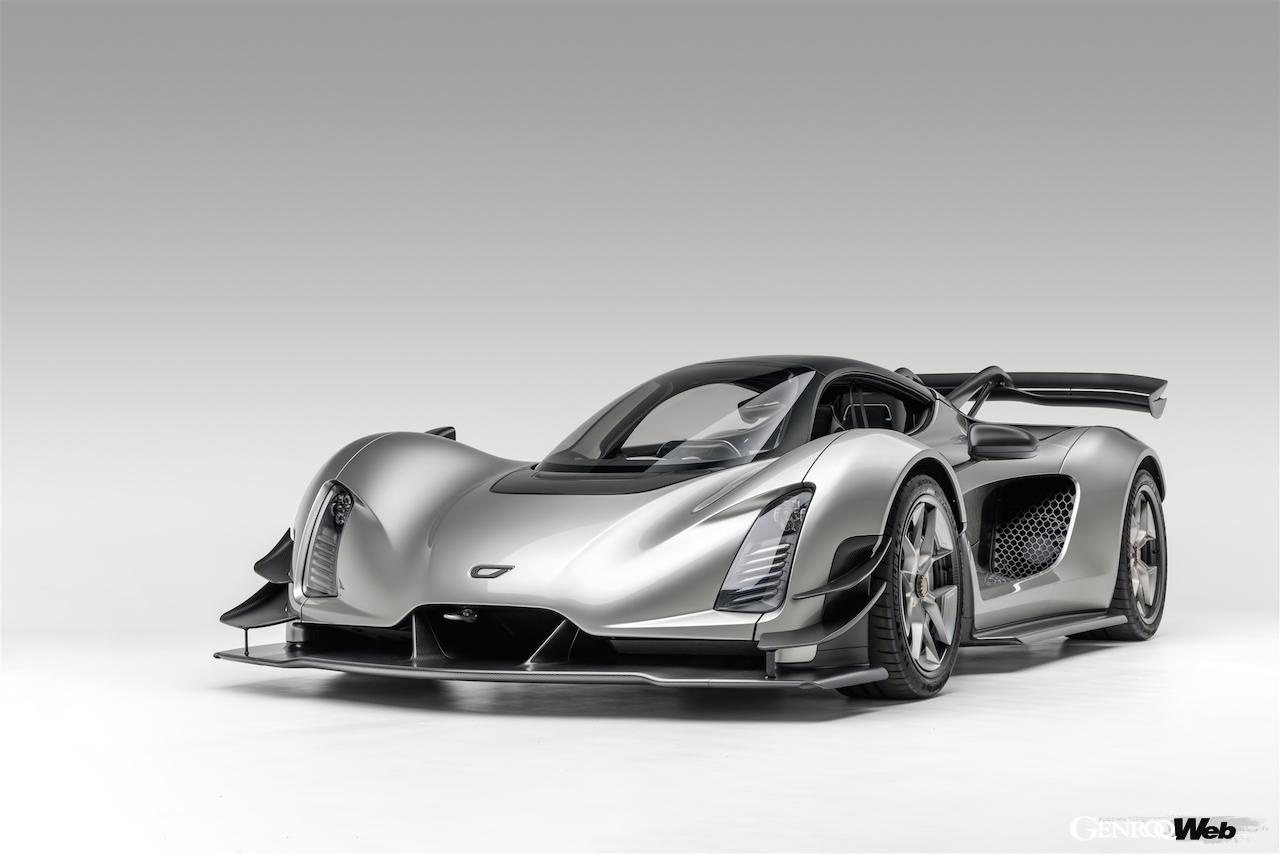 カリフォルニアを拠点に開発されたハイブリッドハイパーカー「ジンガー 21C」のエクステリア。