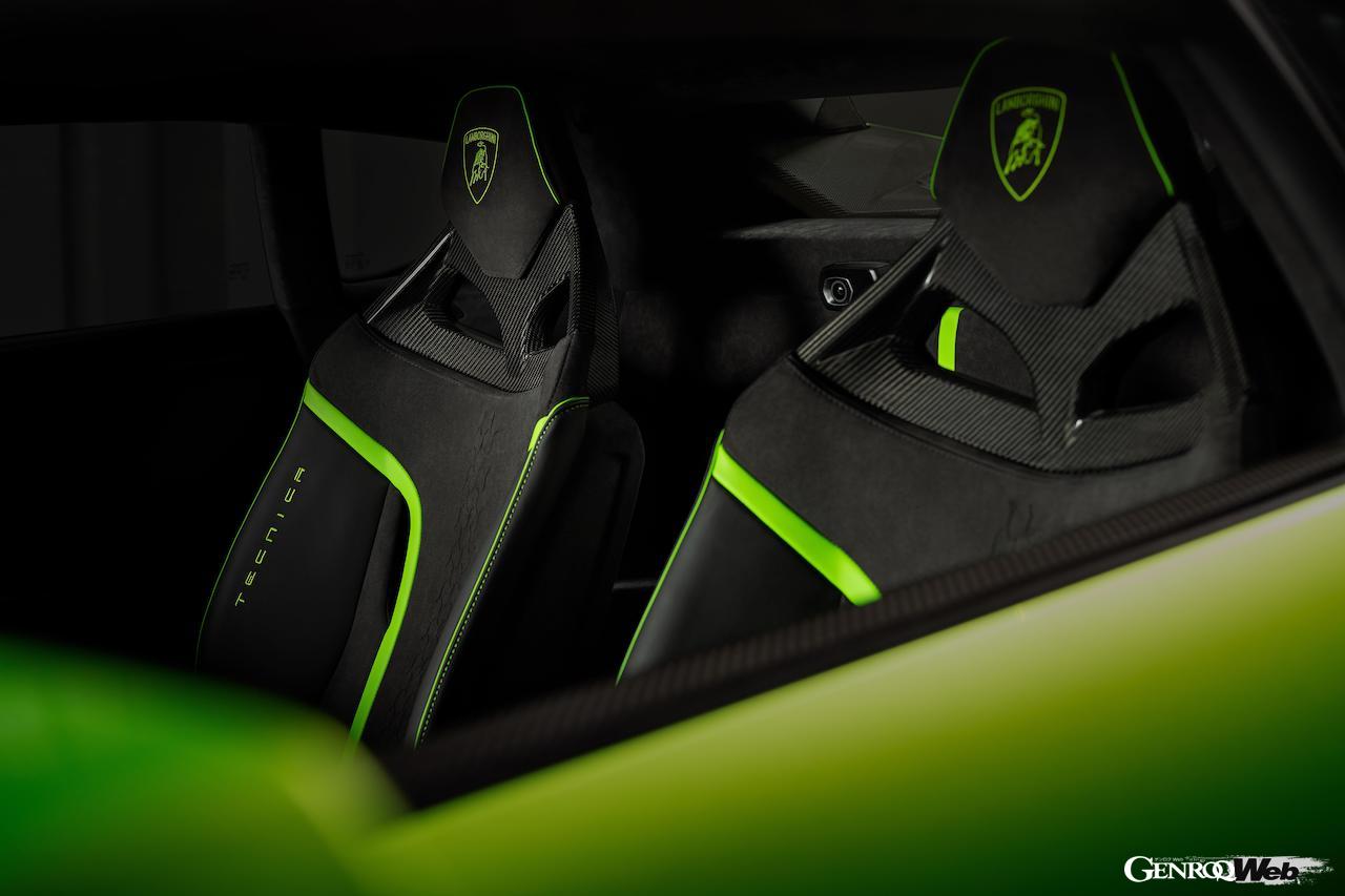 ランボルギーニ ウラカン テクニカのインテリア。