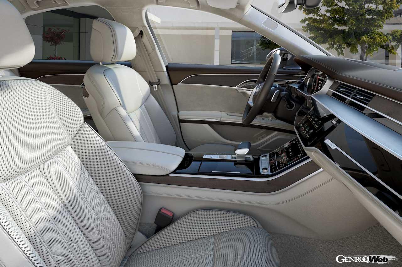 フェイスリフトを受けた、「アウディ A8」改良新型「S line」のインテリア。