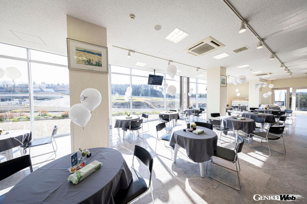 万全のホスピタリティでレースをサポートする。