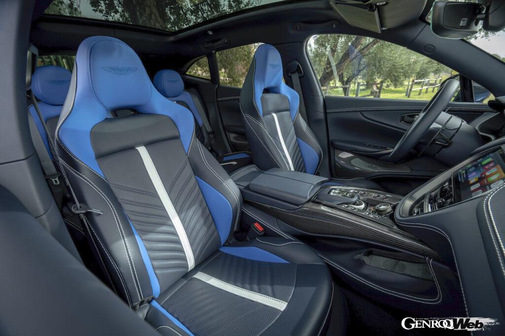 アストンマーティン DBX707。キャビン