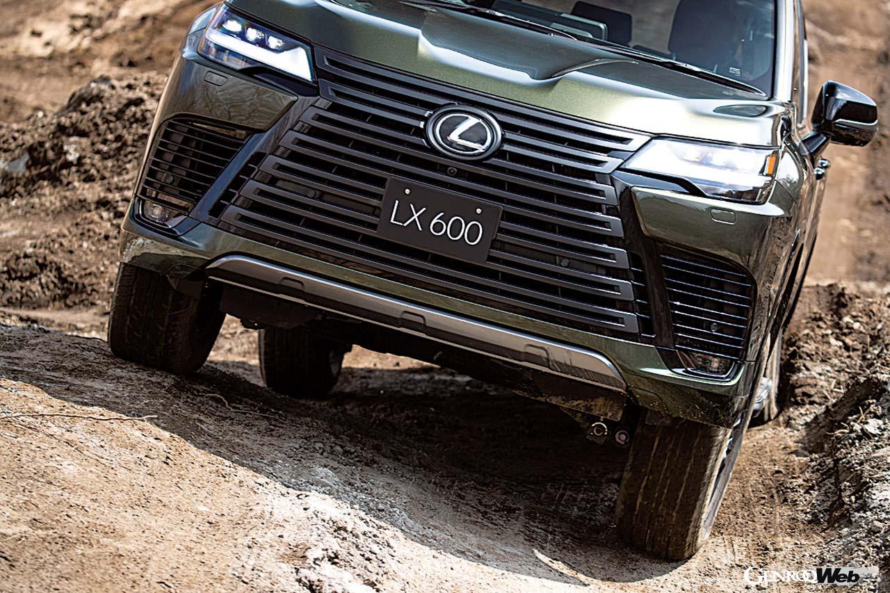 レクサス LX600の走行シーン