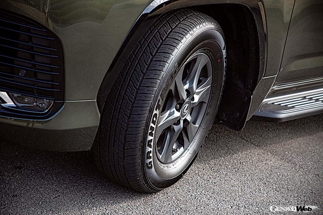 レクサス LX600のタイヤ＆ホイール