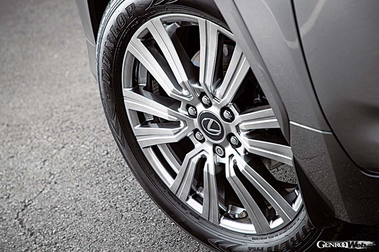 レクサス LX600のタイヤ＆ホイール