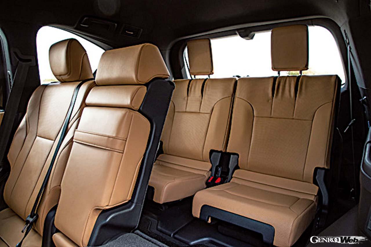 レクサス LX600のサードシート