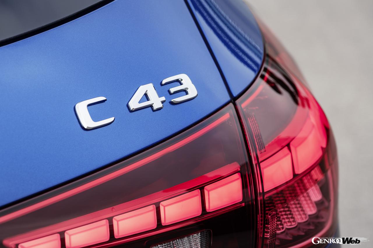 メルセデスAMG C 43 4MATIC エステートのエンブレム