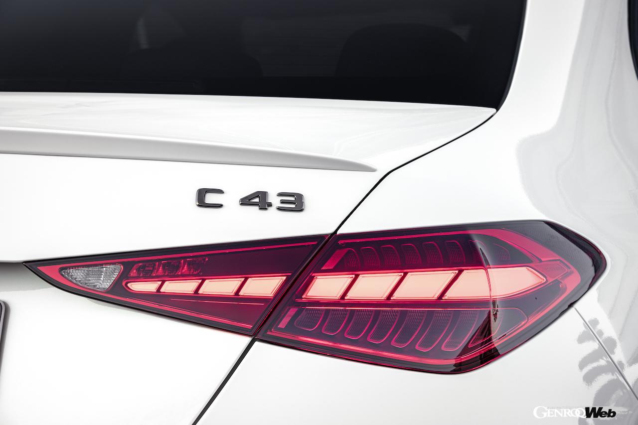 メルセデスAMG C 43 4MATICのエンブレム