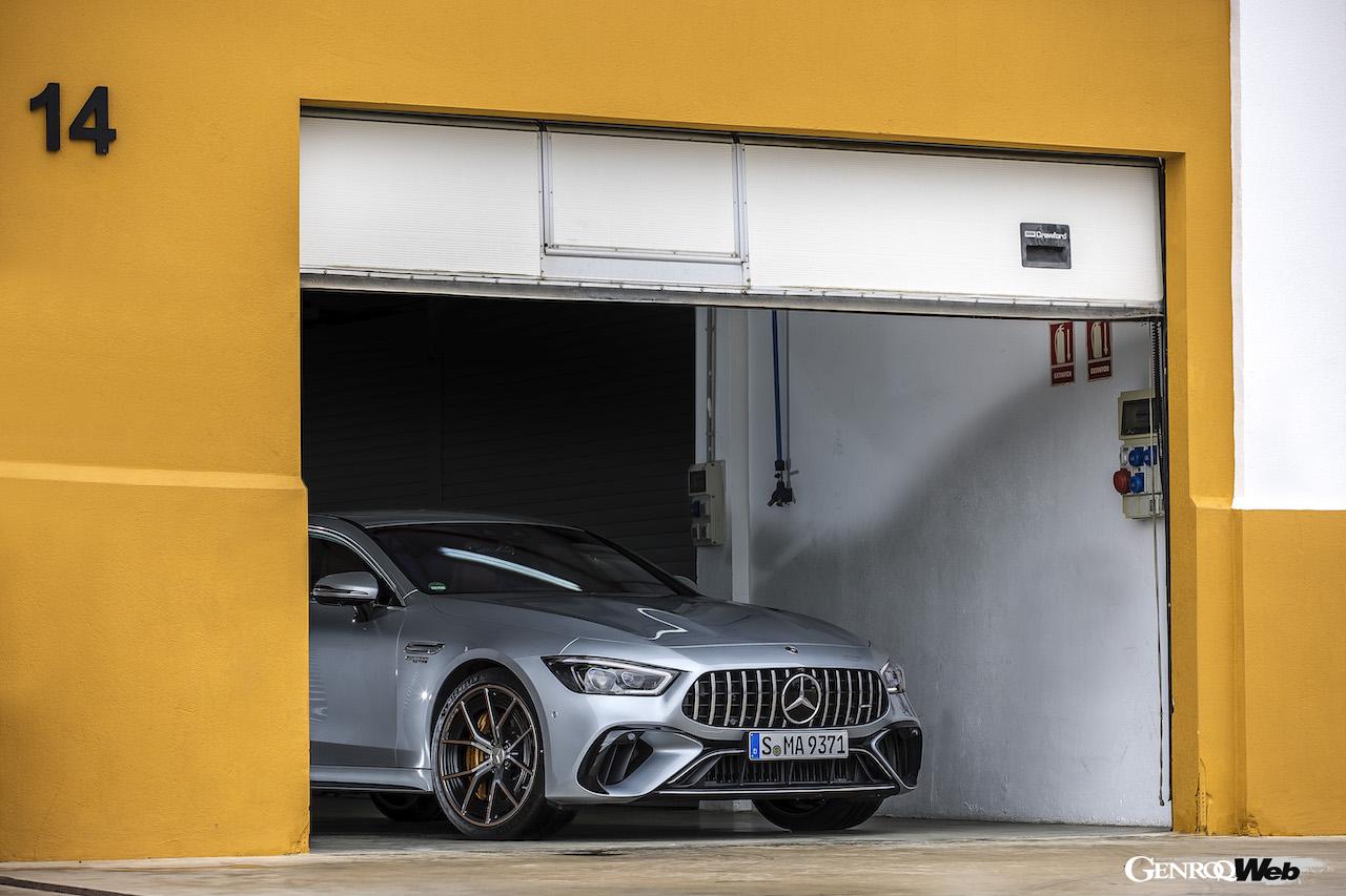 メルセデスAMG GT 63 S E PERFORMANCEのフロントセクション