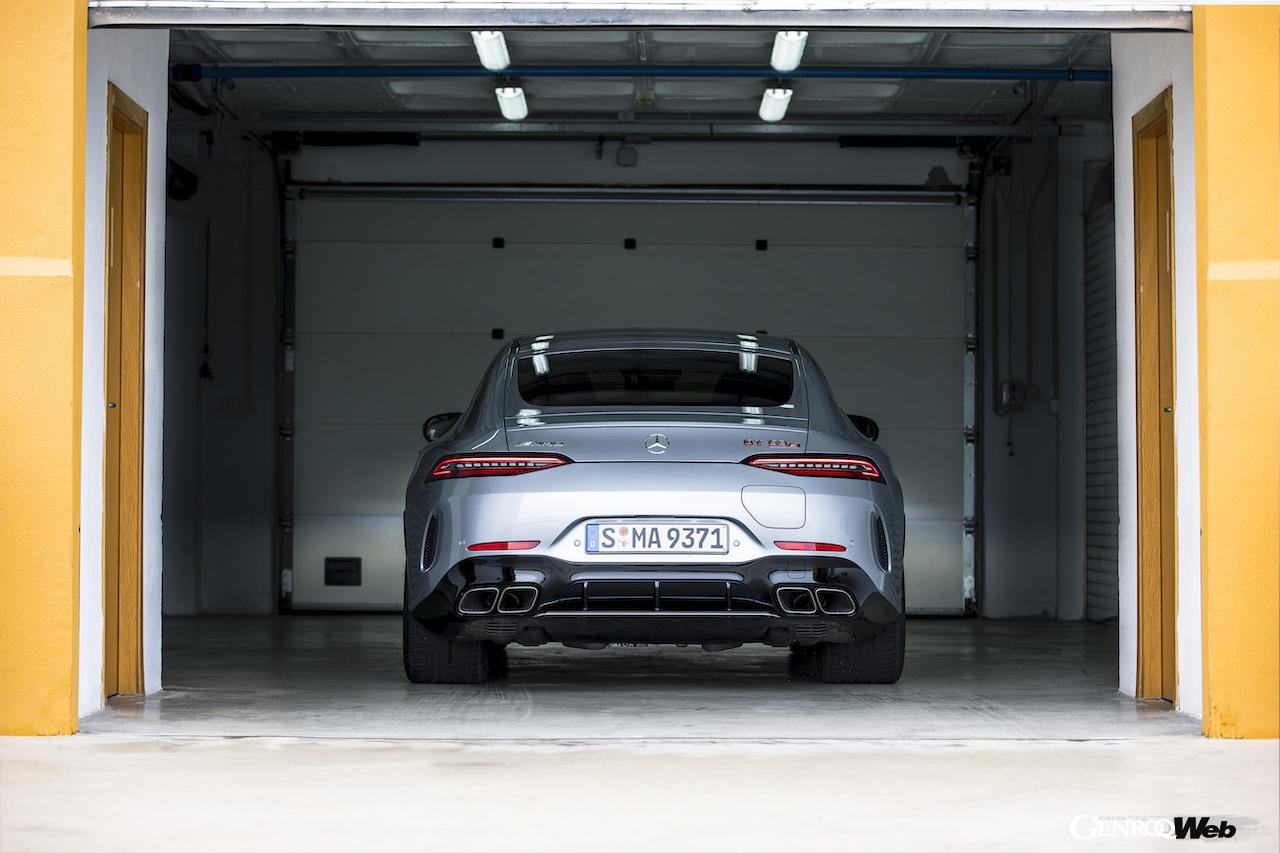 メルセデスAMG GT 63 S E PERFORMANCEのリヤビュー