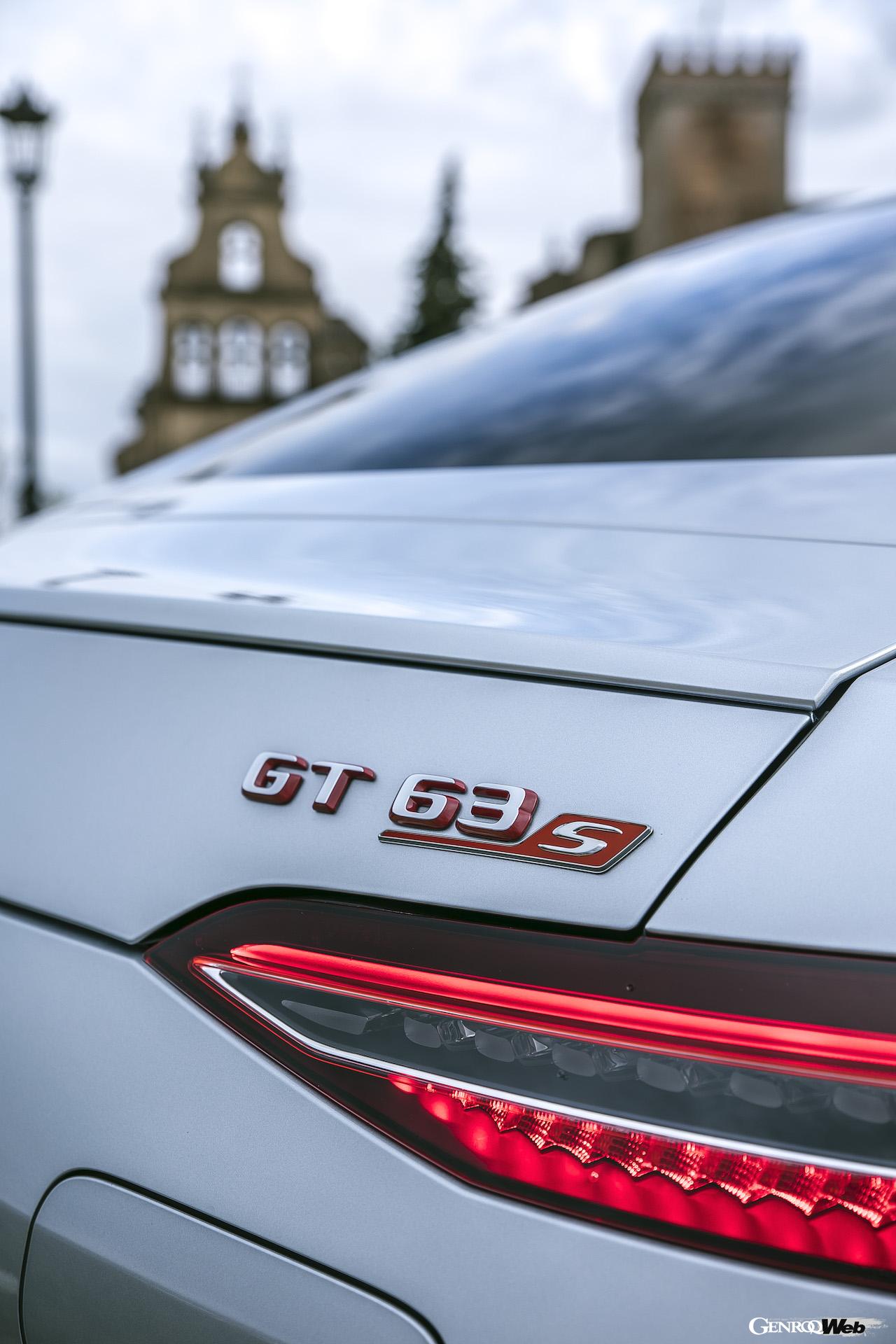 メルセデスAMG GT 63 S E PERFORMANCEのエンブレム