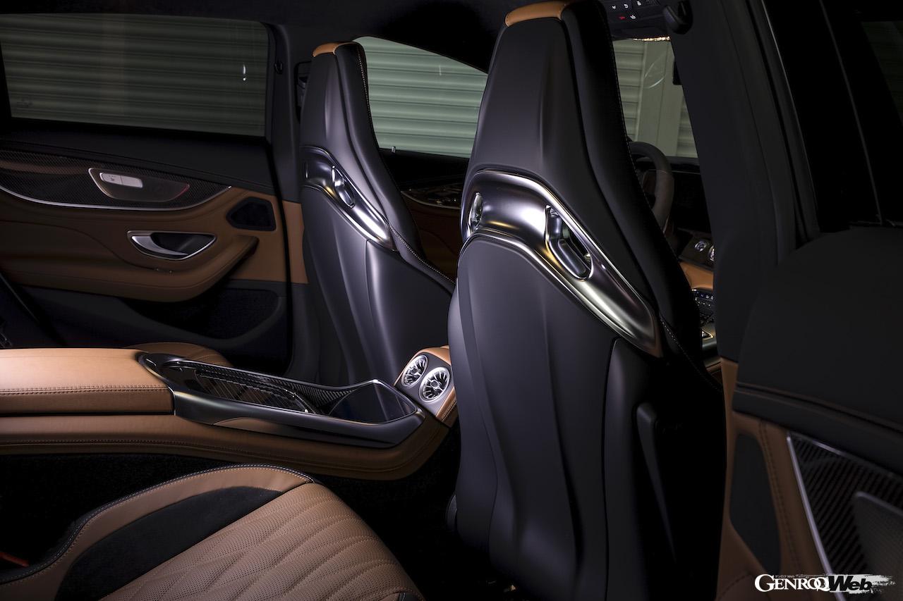 メルセデスAMG GT 63 S E PERFORMANCEのシート