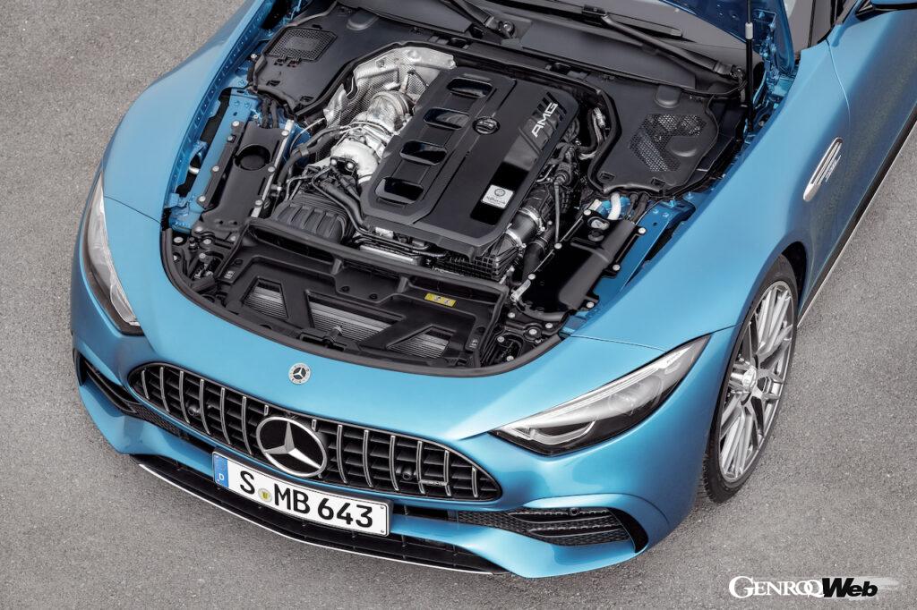 メルセデスAMG SL 43のエンジンコンパートメント