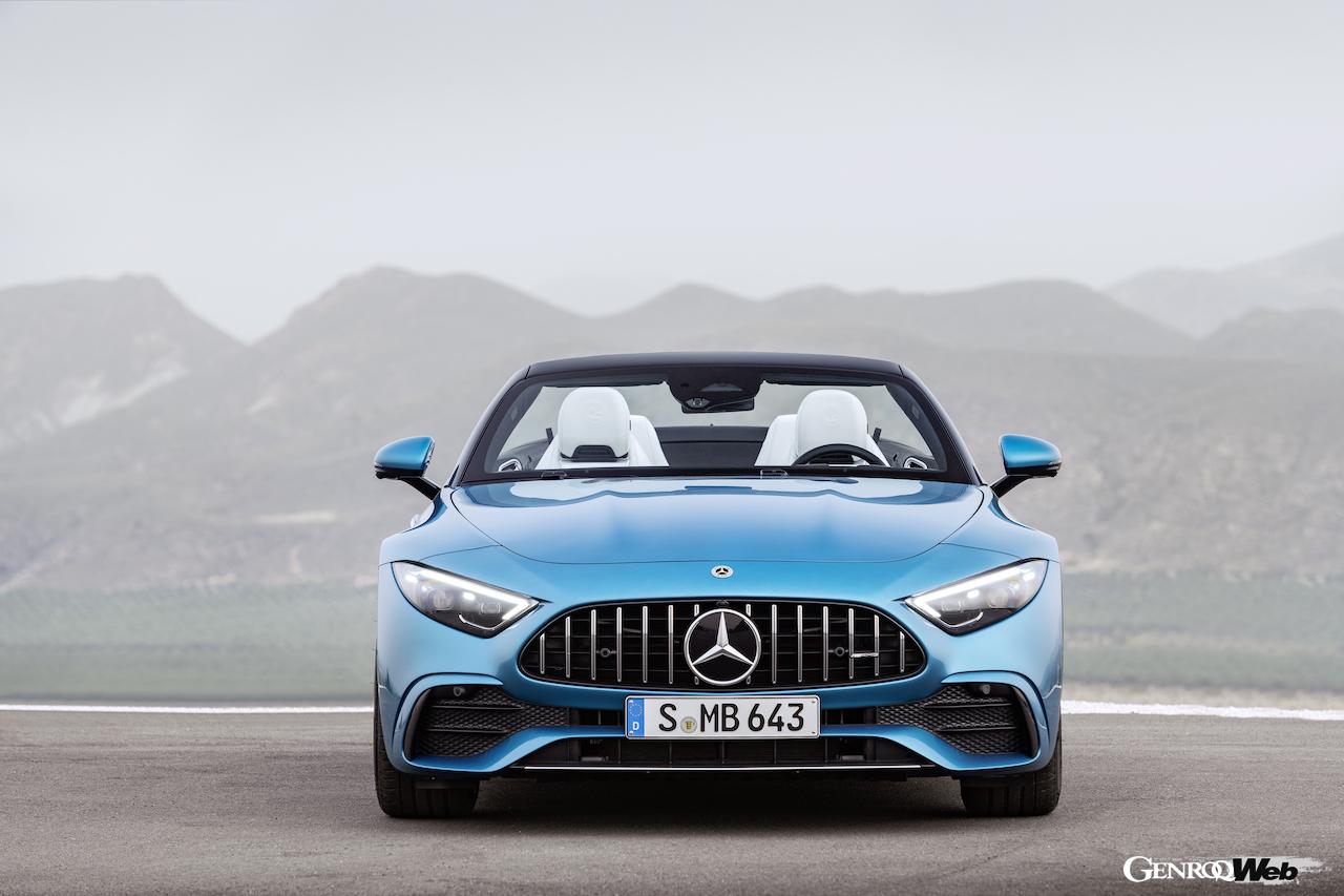 メルセデスAMG SL 43の正面ビュー