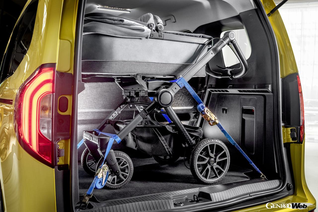 メルセデス・ベンツ Tクラスのラゲッジコンパートメント