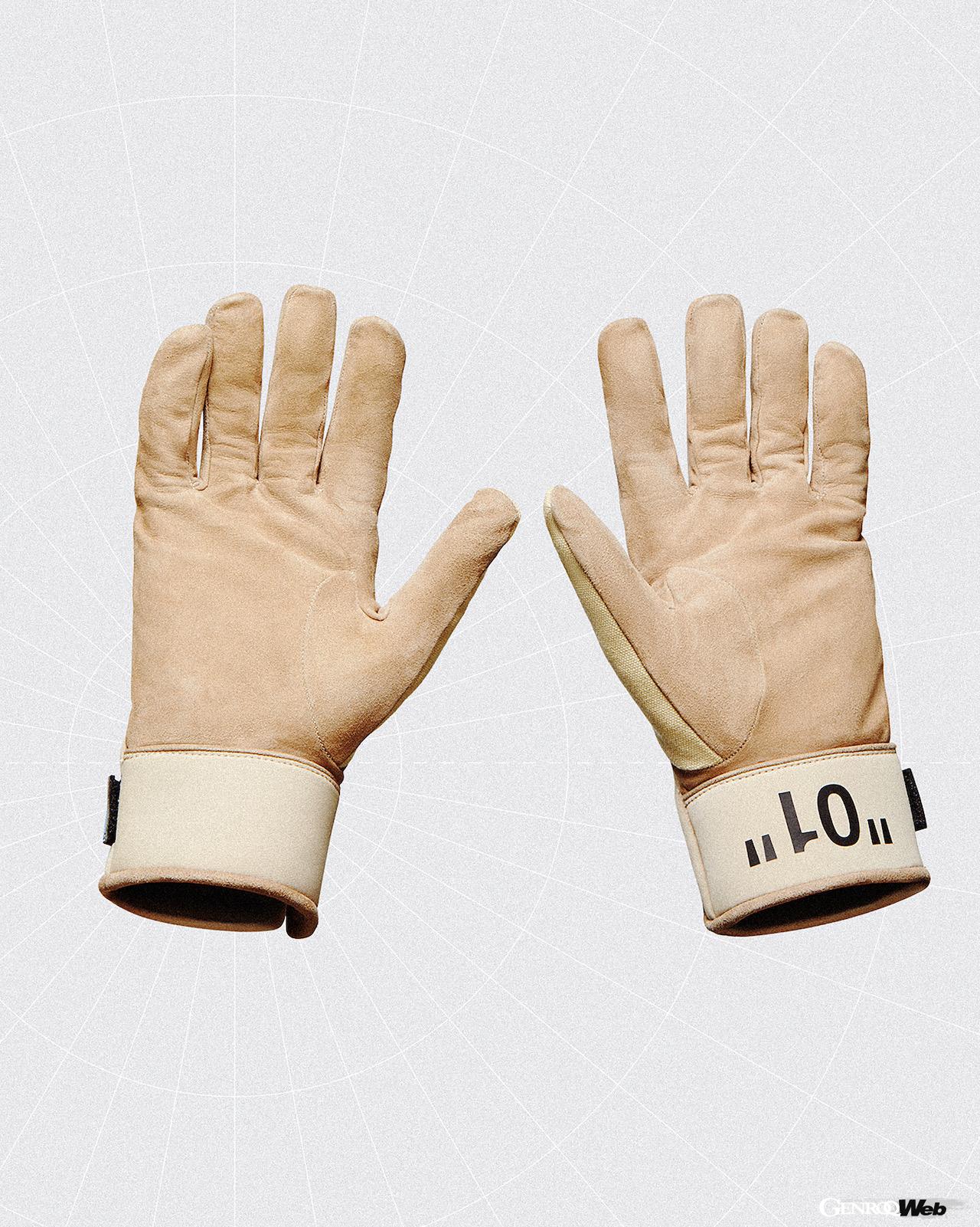 メルセデス マイバッハとVirgil Ablohのカプセルコレクション。レーシンググローブ