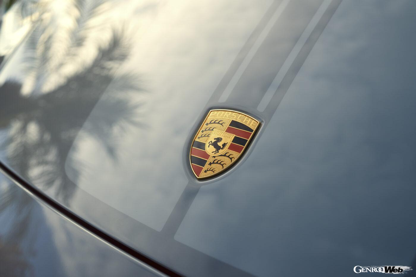 ポルシェ 911 スポーツクラシックのエンブレム