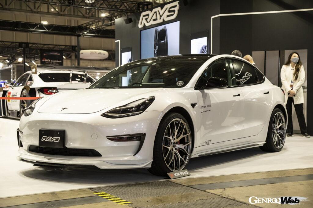 東京オートサロン2022、RAYSの出展ブース