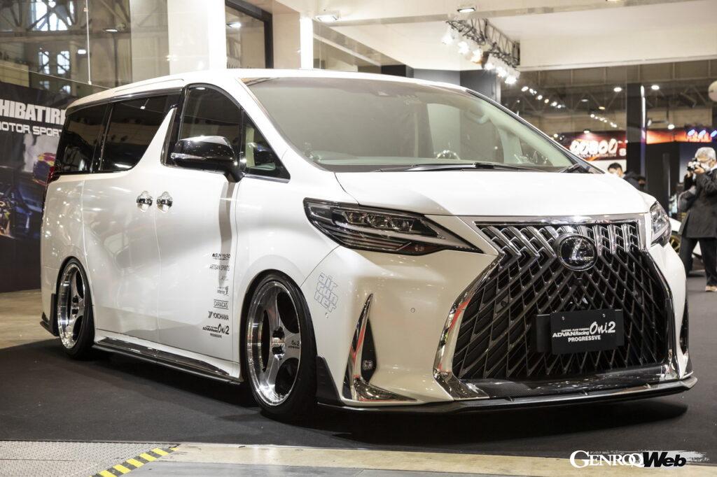 東京オートサロン2022、YOKOHAMA / ADVANの出展ブース