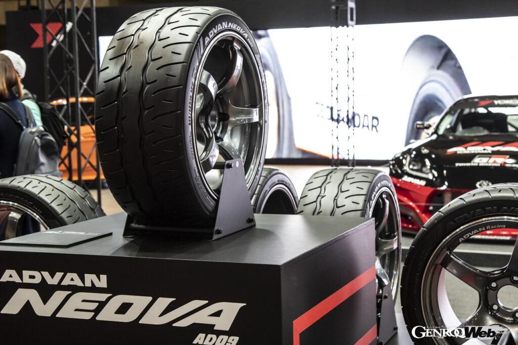 東京オートサロン2022、YOKOHAMA / ADVANの出展ブース