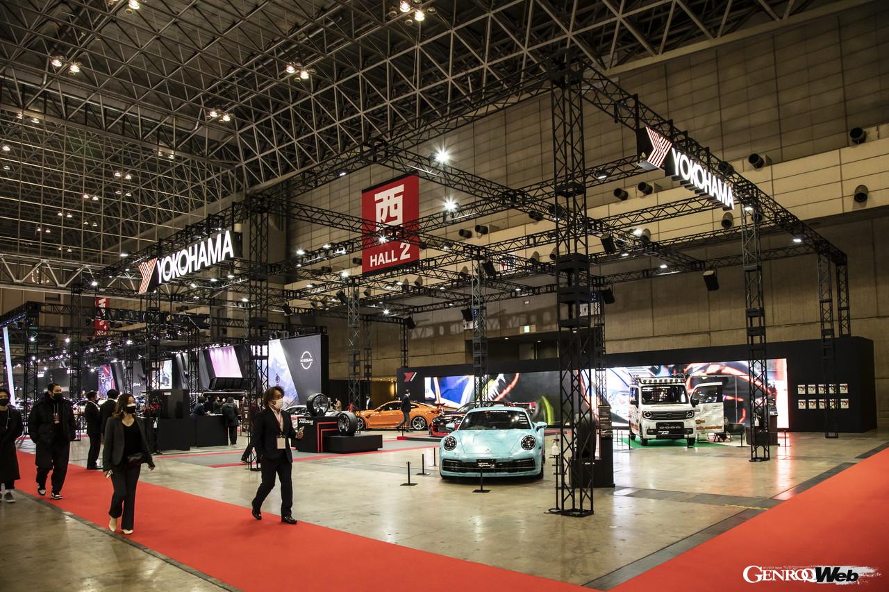 東京オートサロン2022、YOKOHAMA / ADVANの出展ブース