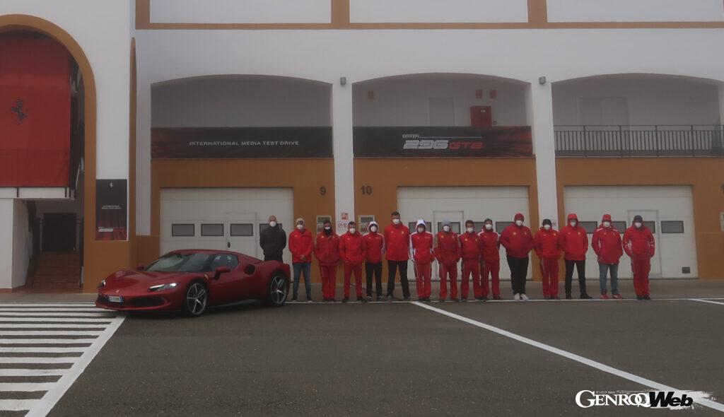 フェラーリ296GTB試乗会で歓迎してくれたスタッフ