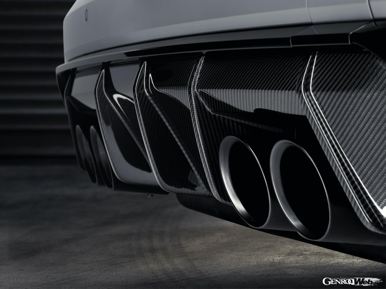 BMW M社50周年記念モデルとしてデビューした「M4 CSL」のエキゾーストパイプ。