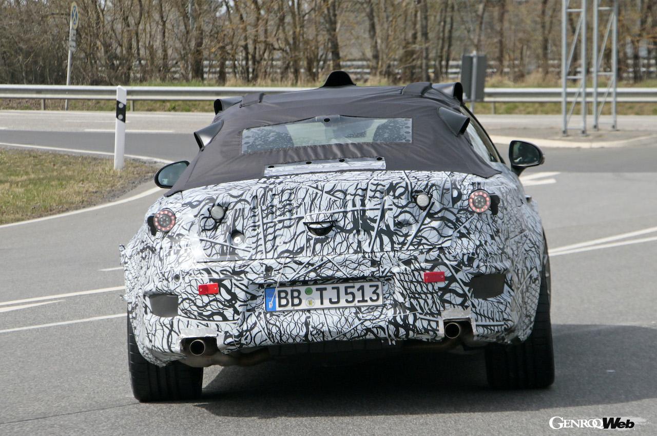 現行のEクラス カブリオレとCクラス カブリオレを統合する「メルセデス・ベンツ CLEクラス」がニュルブルクリンクでテスト