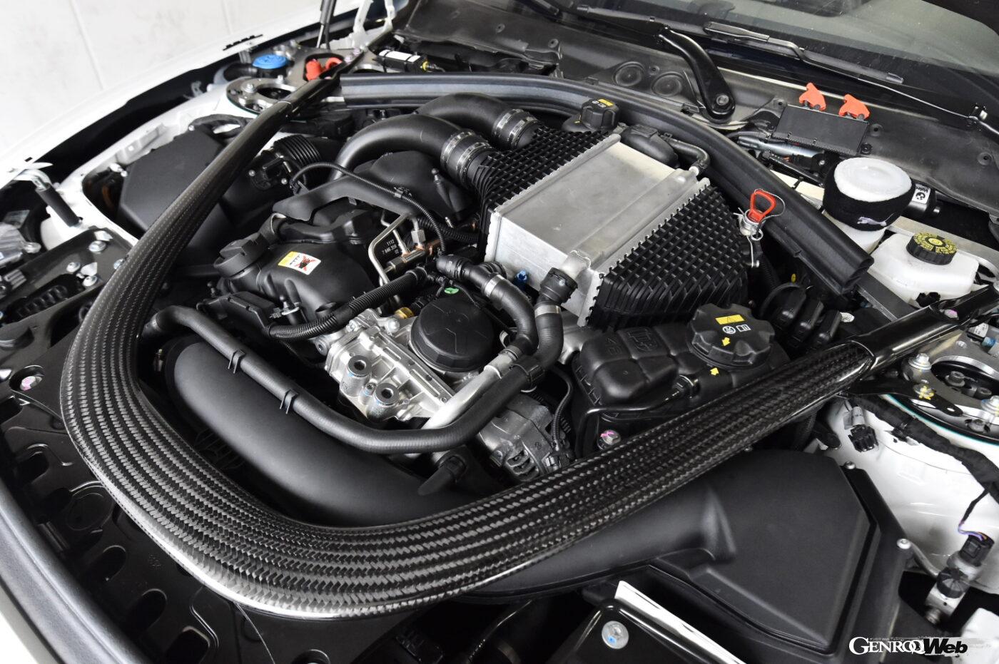 M2CSに搭載されるのは3.0リッター直列6気筒ツインパワーターボ「S55」ユニット。