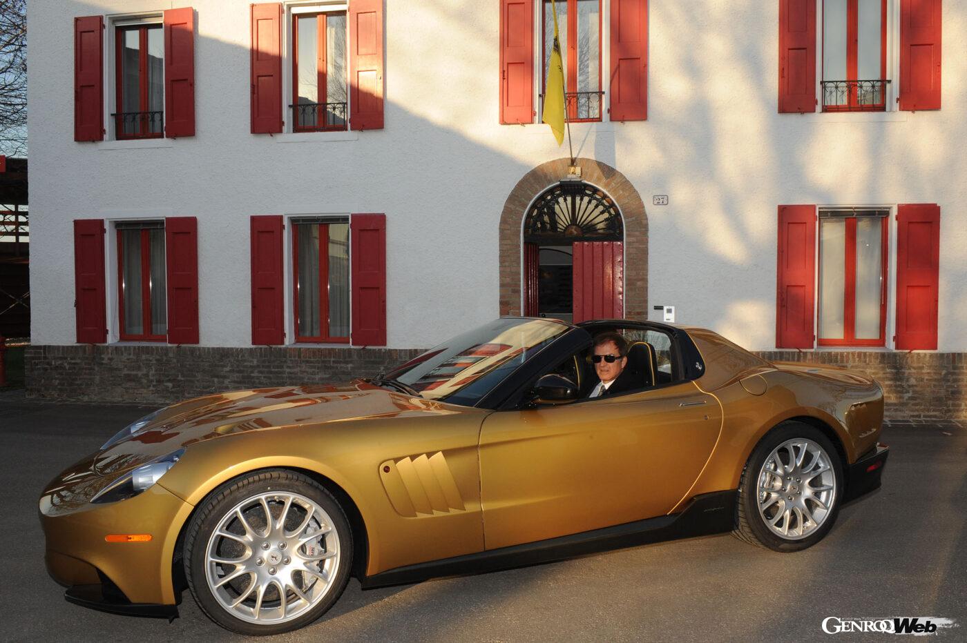 2009年にフェラーリが公開したワンオフモデル、P540 スーパーファスト アペルタ。フロントビュー