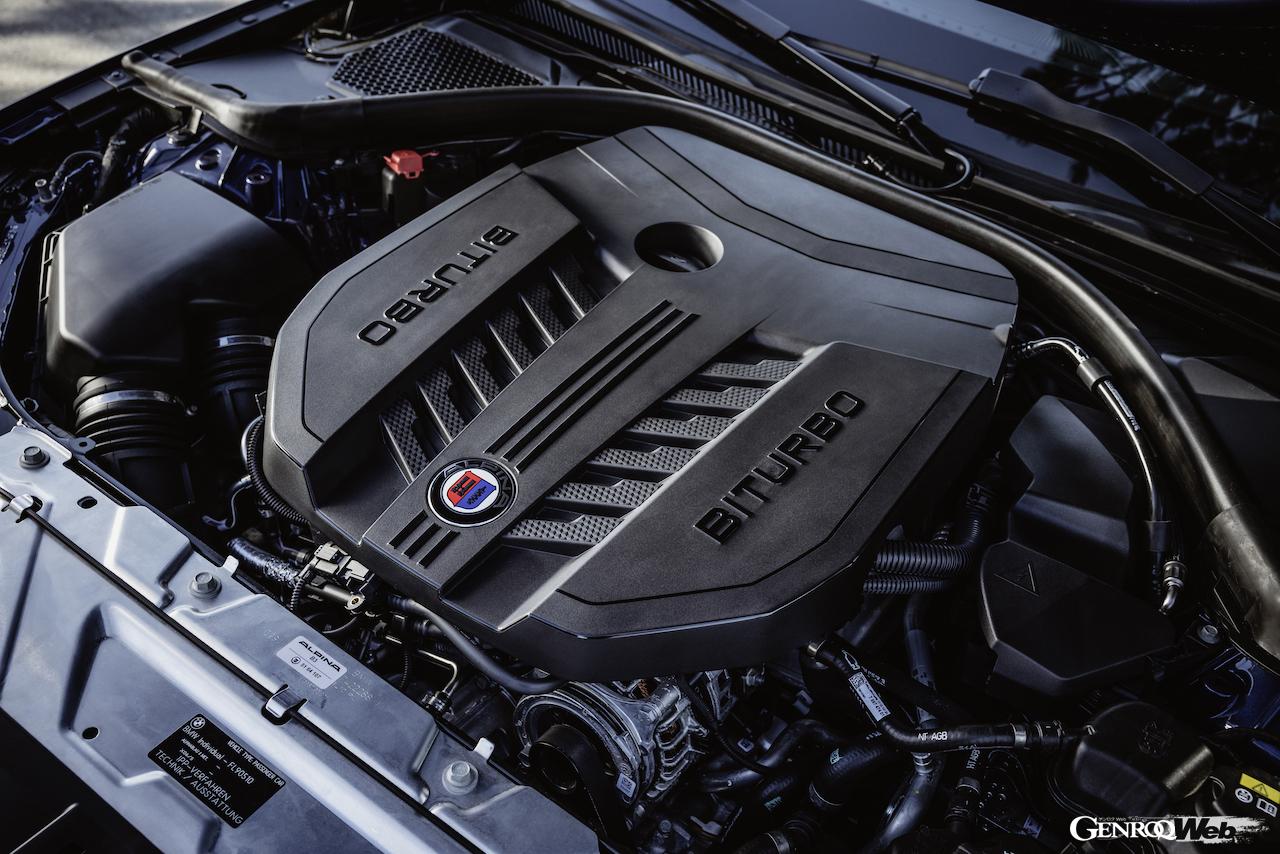 アルピナの改良新型B3リムジン。エンジンコンパートメント