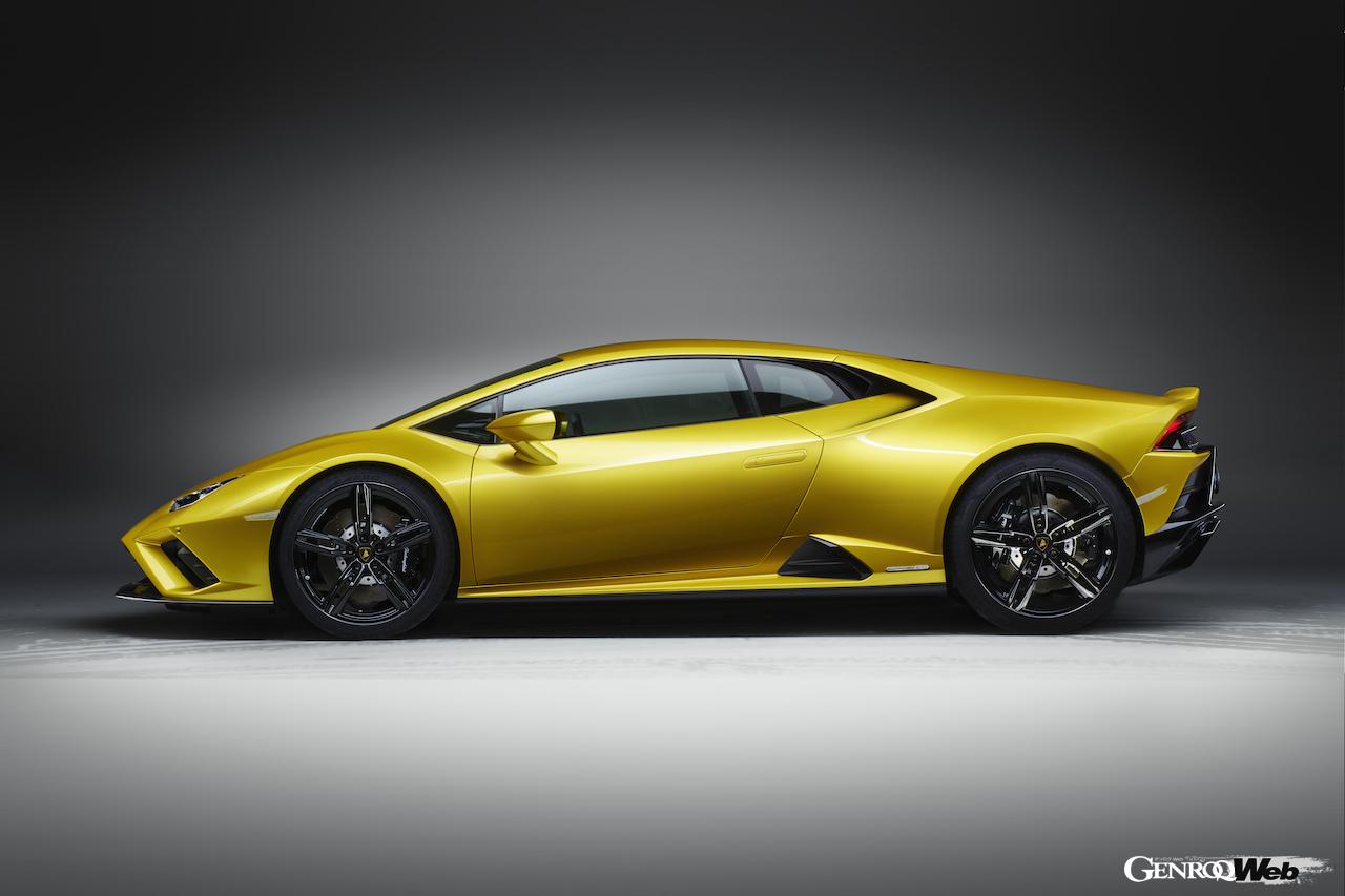 ランボルギーニ ウラカン EVO RWDのサイドビュー