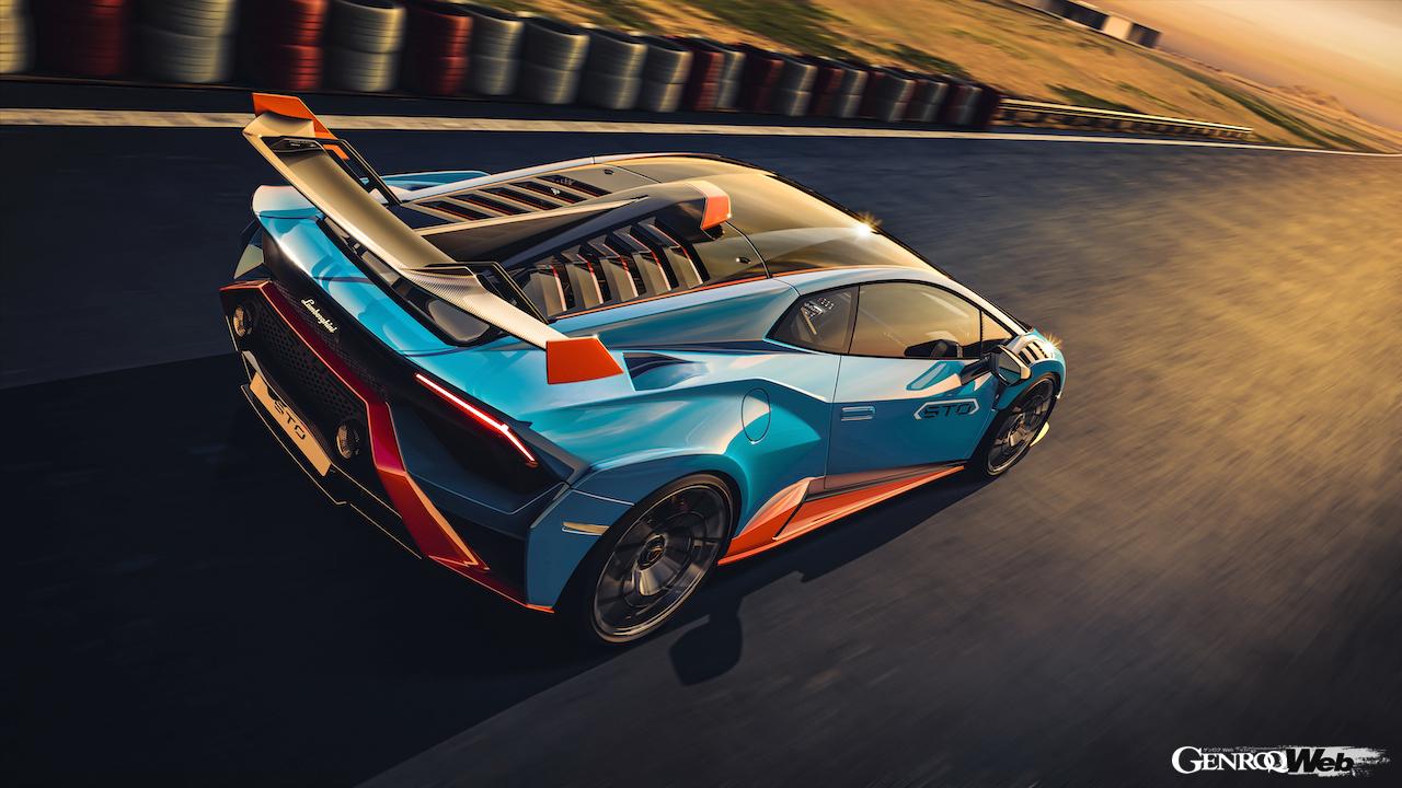 ランボルギーニ ウラカン STOの走行シーン