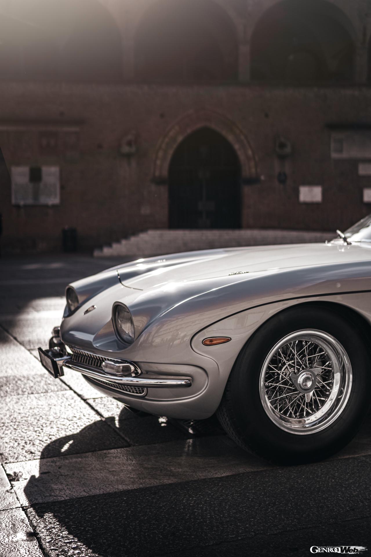 ランボルギーニ 350GTのフロントセクション