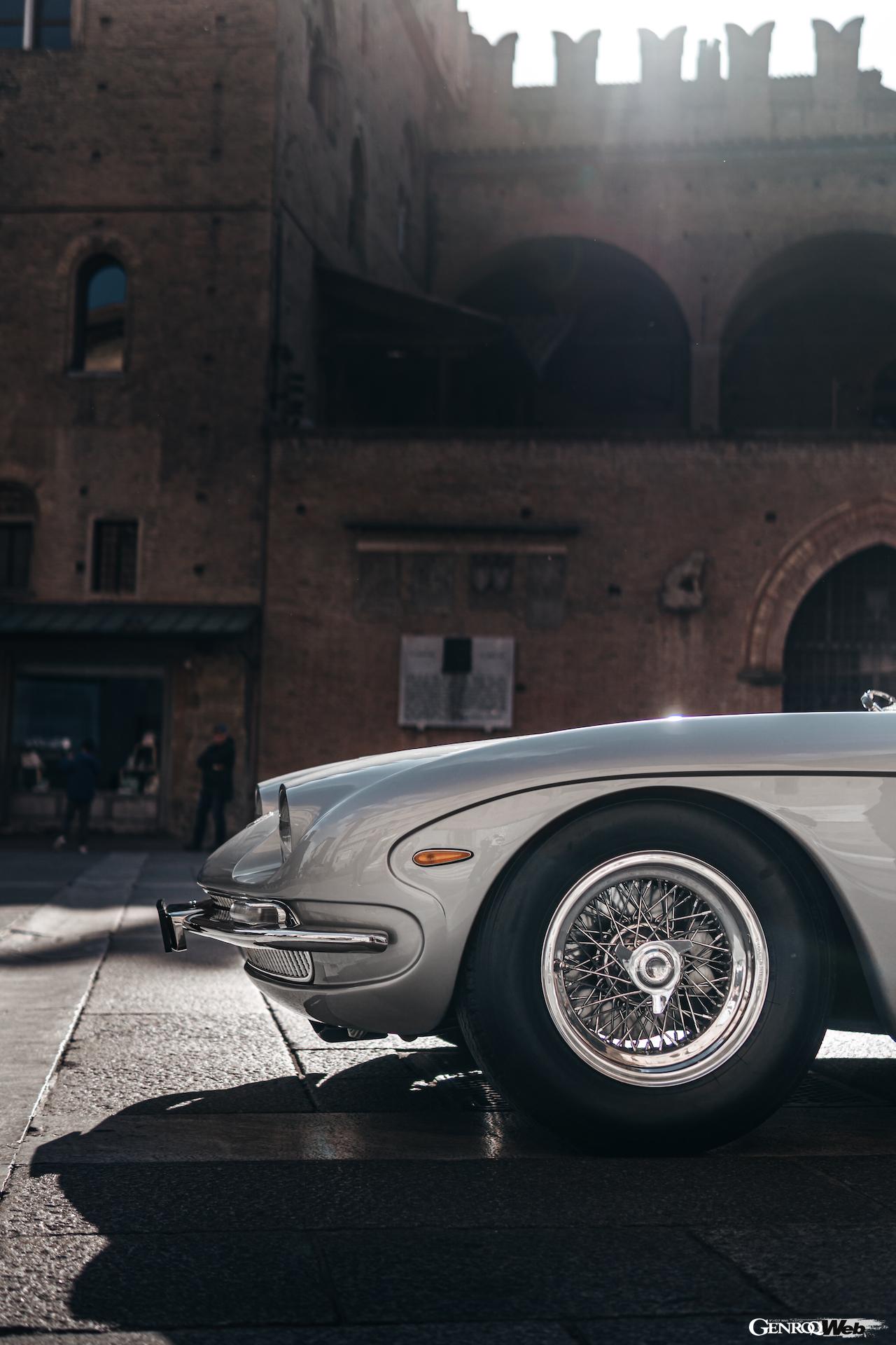 ランボルギーニ 350GTのフロントセクション