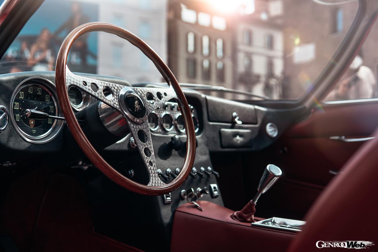 ランボルギーニ 350GTのコクピット