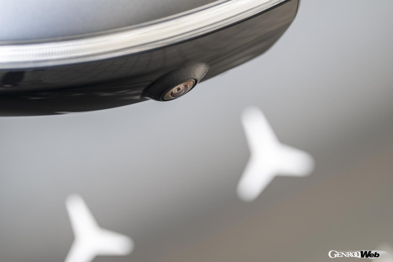 メルセデス・ベンツの条件付き自動運転システム「ドライブパイロット」を搭載するSクラス。カメラやセンサー類