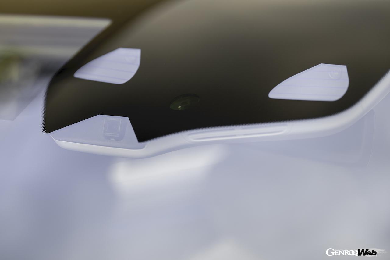 メルセデス・ベンツの条件付き自動運転システム「ドライブパイロット」を搭載するSクラス。カメラやセンサー類