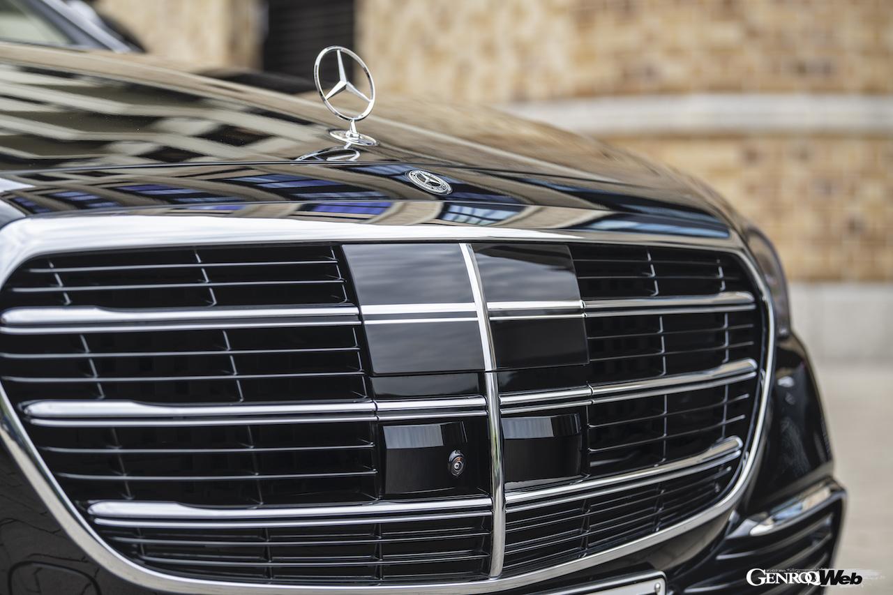 メルセデス・ベンツの条件付き自動運転システム「ドライブパイロット」を搭載するSクラス。フロントグリル