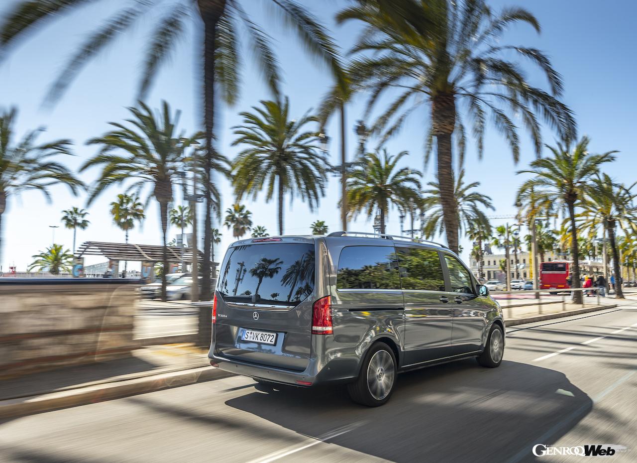 メルセデス・ベンツ V 300 dのリヤビュー