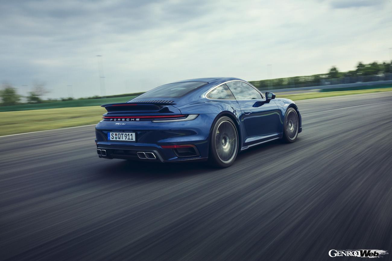 ポルシェ 911 ターボのリヤビュー
