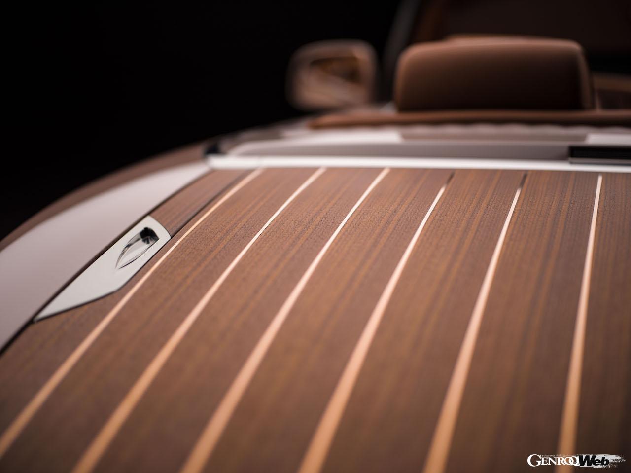 ロールス・ロイス ボート・テイルのリヤデッキ